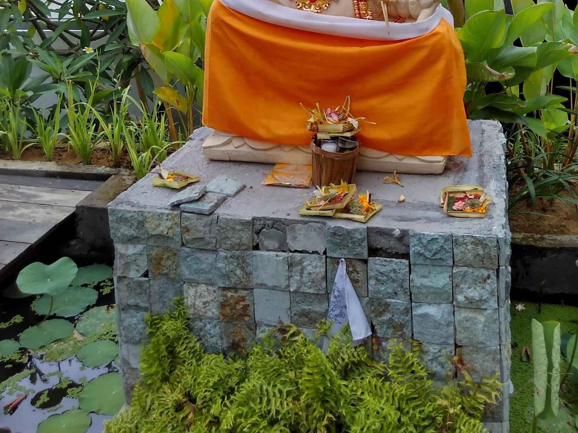 Lotus Villa Ubud By Mahaputra Exterior photo